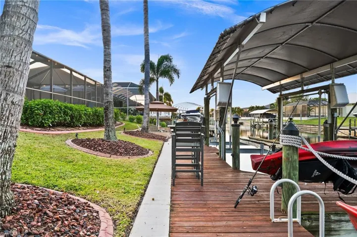 1629 Sw 43rd Ter, Cape Coral, Florida 33914