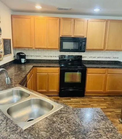 6361 Brant Bay Blvd 101, North Fort Myers, Florida 33917