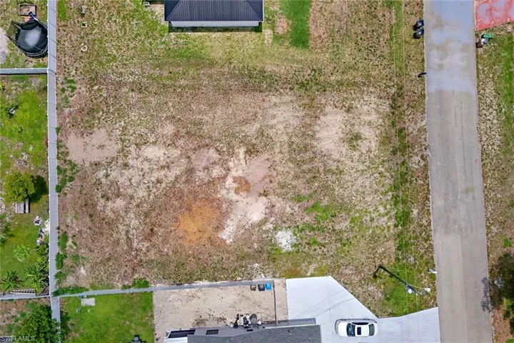 3205 2nd Pl, Cape Coral, Florida 33993