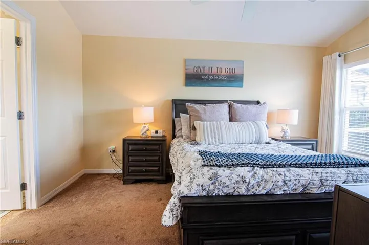 2436 Woodbourne Pl, Cape Coral, Florida 33991