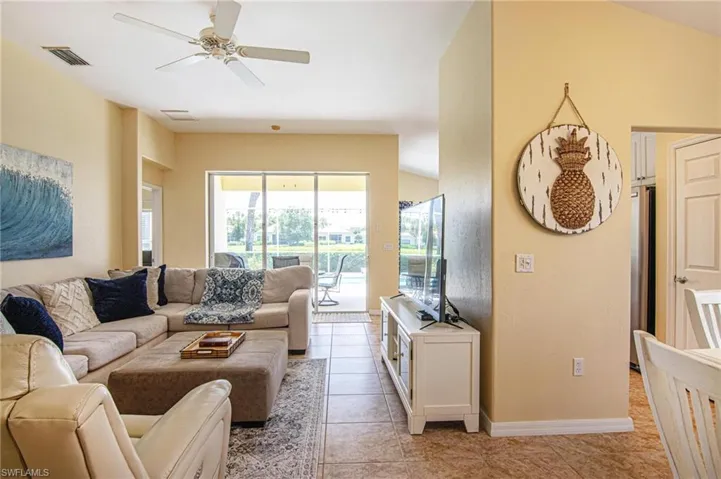2436 Woodbourne Pl, Cape Coral, Florida 33991