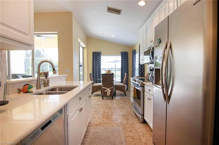2436 Woodbourne Pl, Cape Coral, Florida 33991
