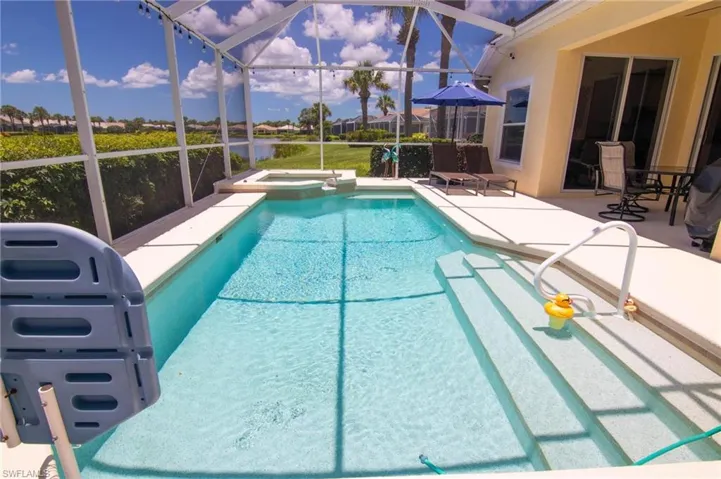 2436 Woodbourne Pl, Cape Coral, Florida 33991