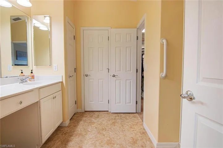 2436 Woodbourne Pl, Cape Coral, Florida 33991