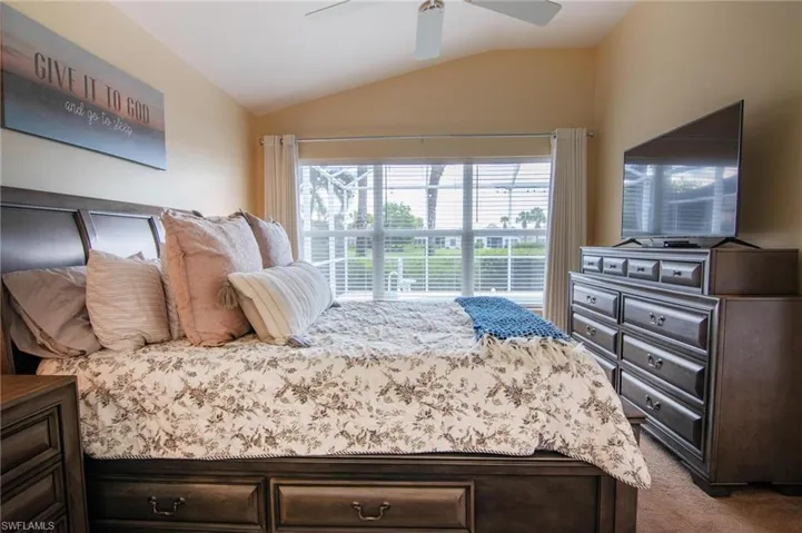 2436 Woodbourne Pl, Cape Coral, Florida 33991
