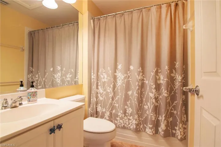 2436 Woodbourne Pl, Cape Coral, Florida 33991