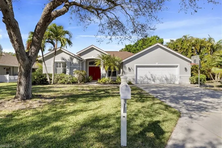 297  Sawgrass  CT, Naples, FL 34110