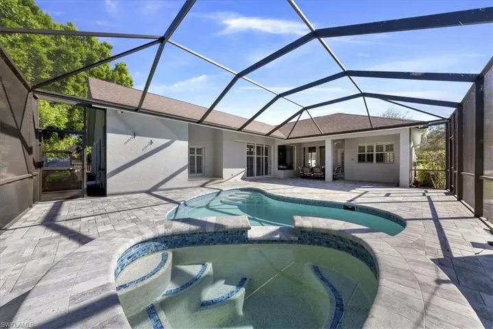 297  Sawgrass  CT, Naples, FL 34110