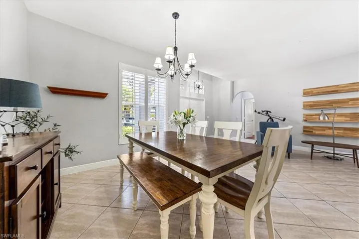 297  Sawgrass  CT, Naples, FL 34110