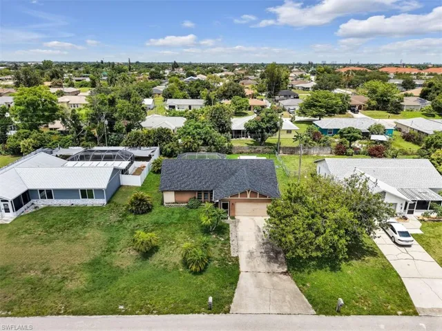 209 Ne 9th Ct, Cape Coral, Florida 33909