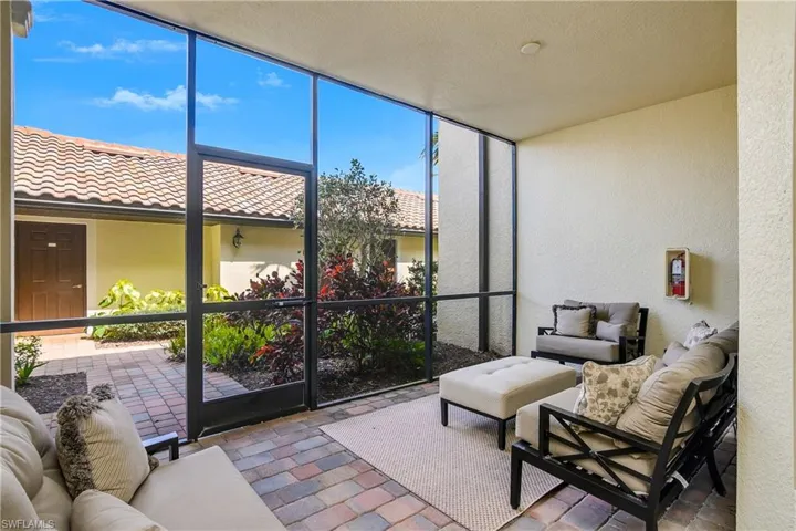 Front Lanai