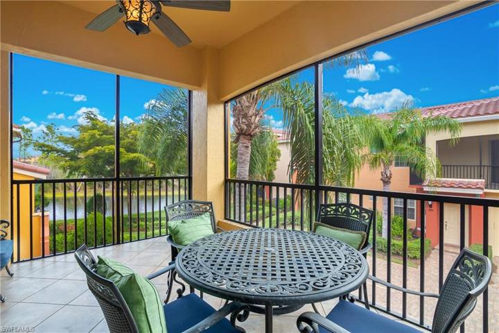 Relax and enjoy your morning coffee or evening beverage on this large, comfy lanai.