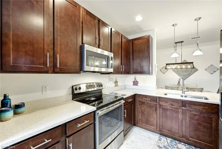 9462  Montebello  WAY, Fort Myers, FL 33908