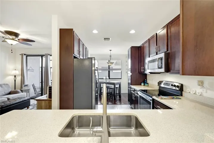 9462  Montebello  WAY, Fort Myers, FL 33908