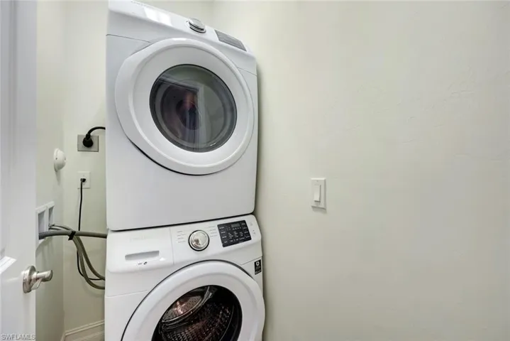 9462  Montebello  WAY, Fort Myers, FL 33908