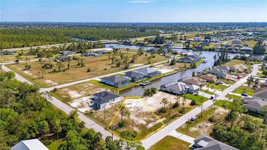 3312 Kismet Pkwy W, Cape Coral, Florida 33993