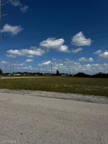 21 NE 27th  TER, Cape Coral, FL 33909
