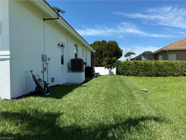 View of yard on right side