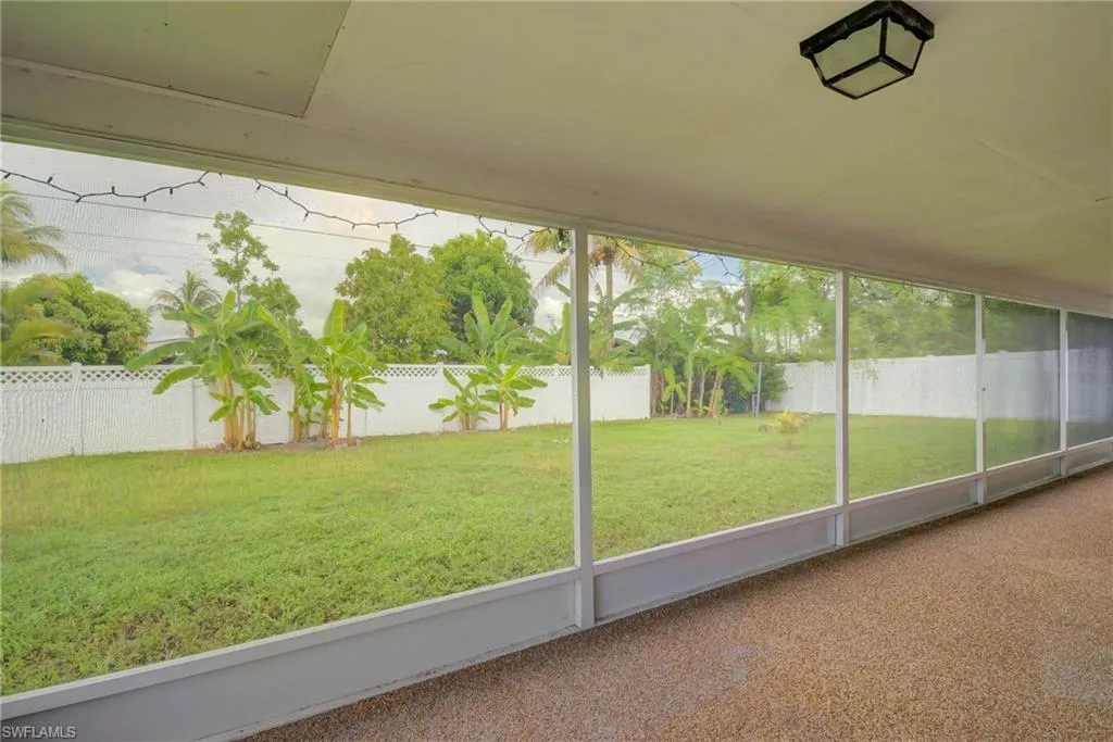 2228 15th PL, Cape Coral, FL 33990,225063111
