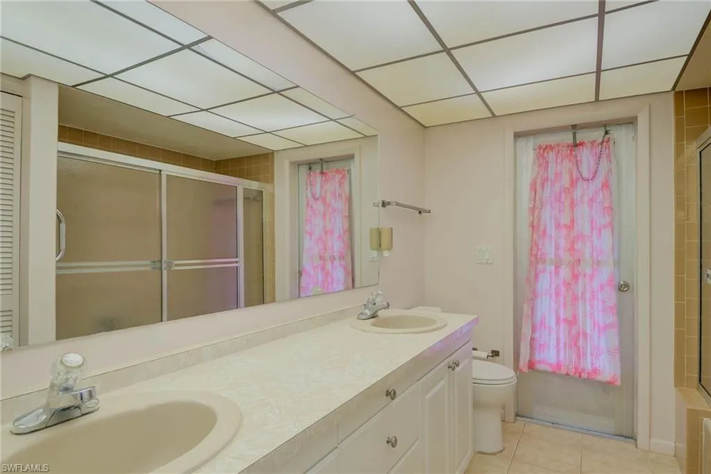 2228 15th PL, Cape Coral, FL 33990,225063111