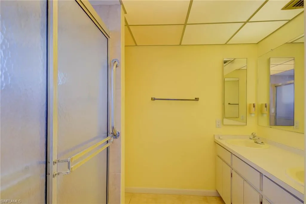 2228 15th PL, Cape Coral, FL 33990,225063111