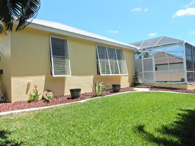 5302 Sw 27th Pl, Cape Coral, Florida 33914