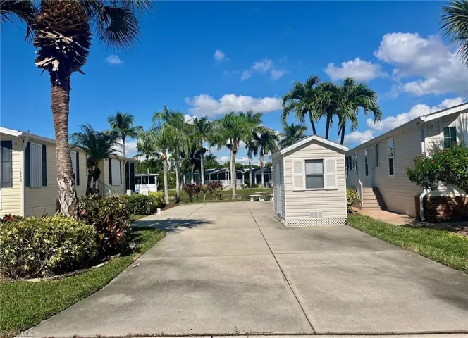 1262 Silver Lakes Blvd, Naples, Florida 34114