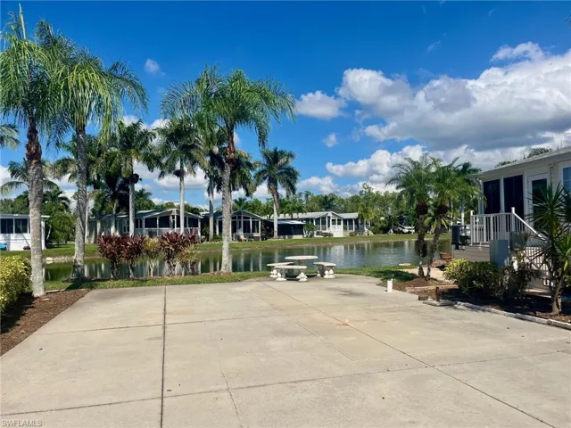 1262 Silver Lakes Blvd, Naples, Florida 34114