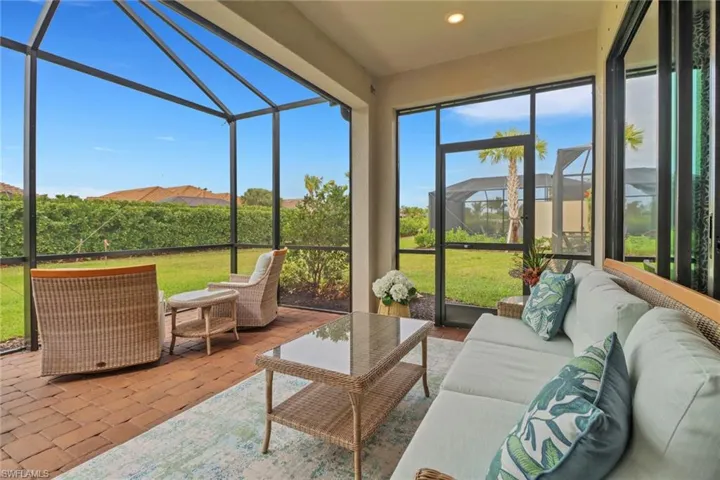 Extended lanai with Storm Screen