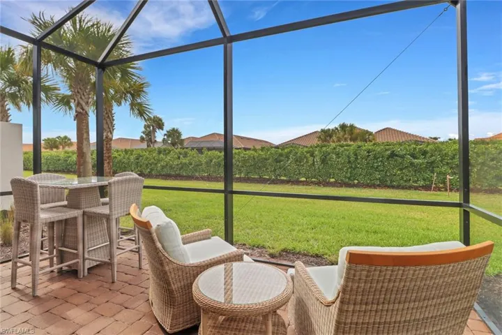 Extended lanai with Storm Screen