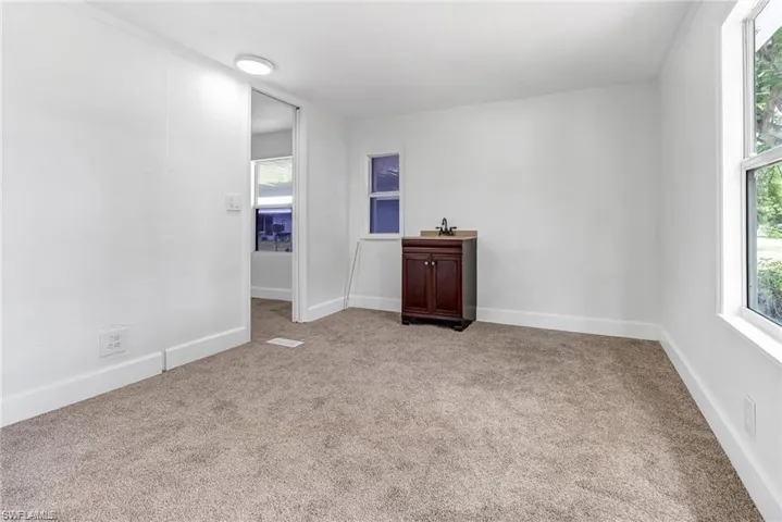2nd Bedroom with a lot of nature light.