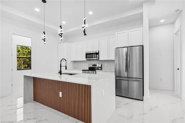 842 Nina Ave, Lehigh Acres, Florida 33974