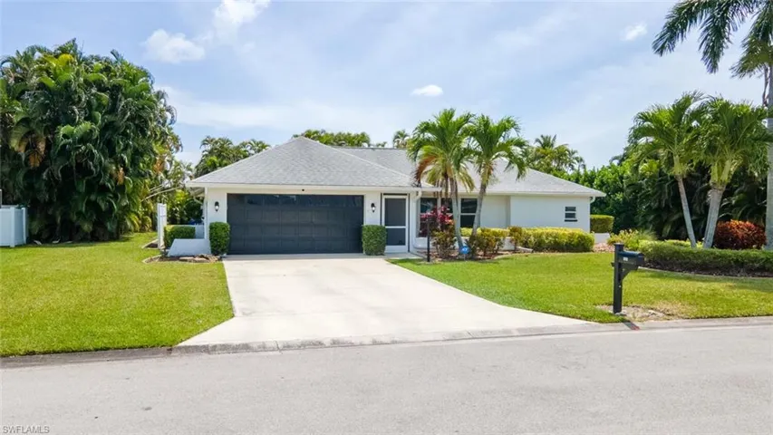 6936  Wittman  DR, Fort Myers, FL 33919