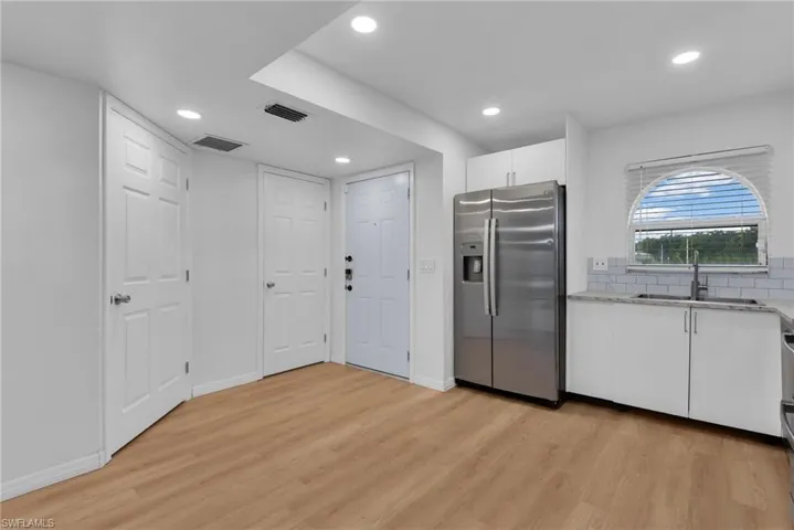 28 Cosmopolitan Dr 16, Lehigh Acres, Florida 33936