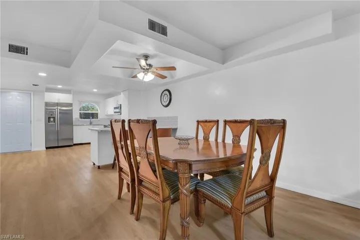 28 Cosmopolitan Dr 16, Lehigh Acres, Florida 33936