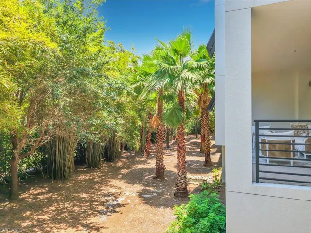 1115 Central Ave 247, Naples, Florida 34102