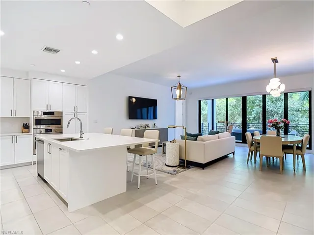 1115 Central Ave 247, Naples, Florida 34102