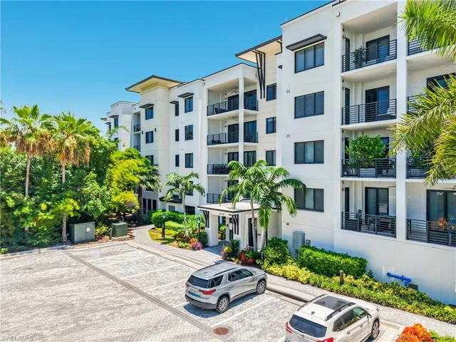 1115 Central Ave 247, Naples, Florida 34102