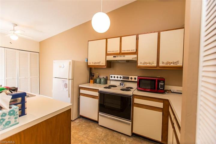 7129  Penner  LN, Fort Myers, FL 33907