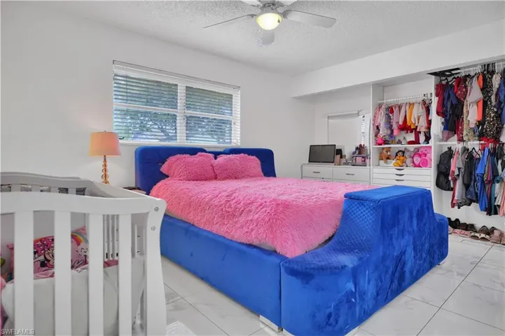 8641 Nw 8th St, Pembroke Pines, Florida 33024