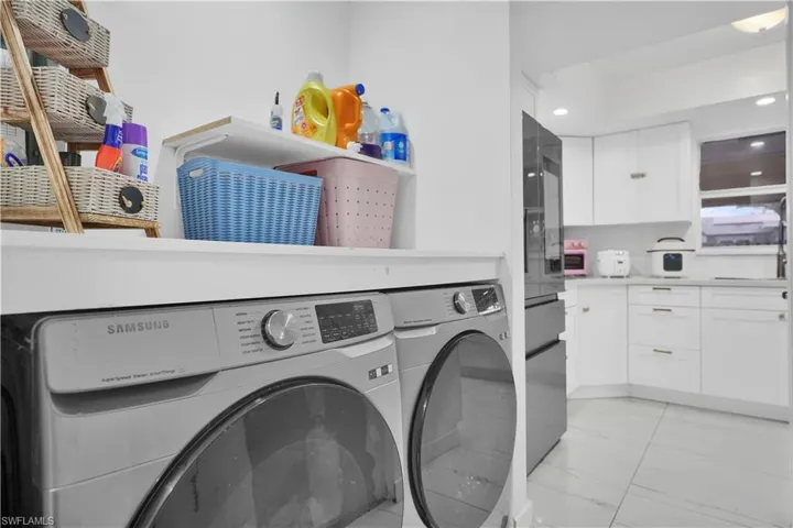 8641 Nw 8th St, Pembroke Pines, Florida 33024