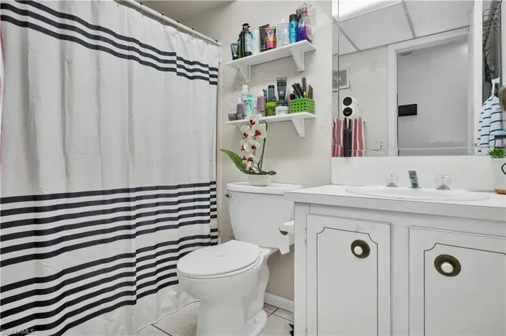 8641 Nw 8th St, Pembroke Pines, Florida 33024