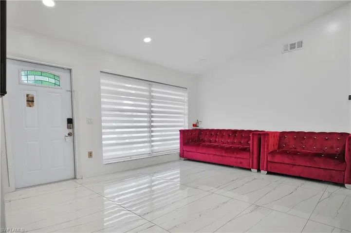 8641 Nw 8th St, Pembroke Pines, Florida 33024
