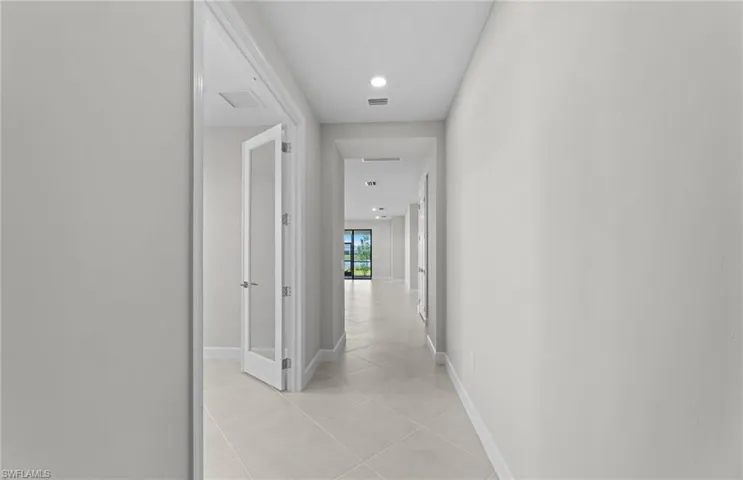 Natural light! Foyer leading to common area