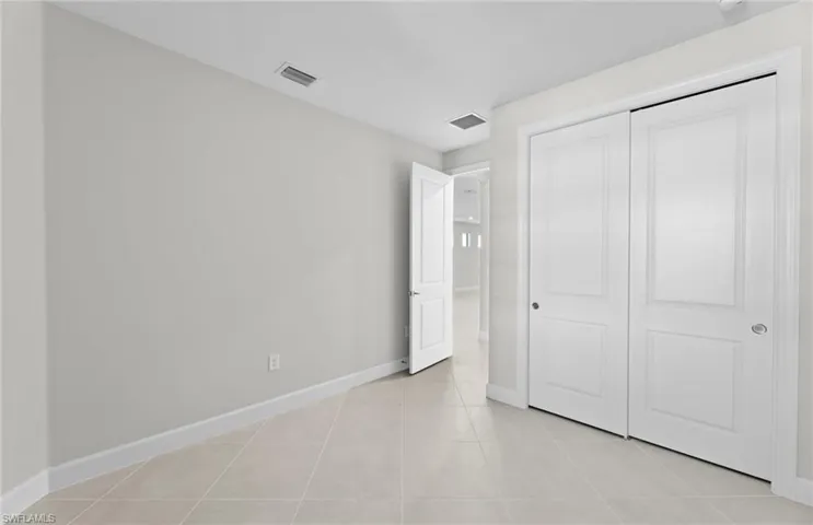 Secondary bedroom