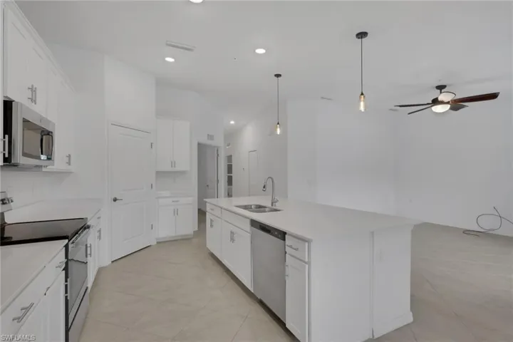 6031 Ellerston Way 1925, Immokalee, Florida 34142