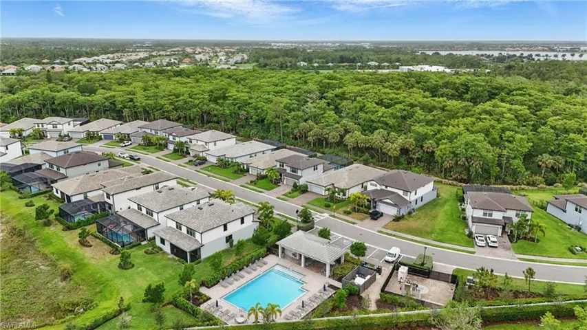 10415  Ventana  LN, Naples, FL 34120