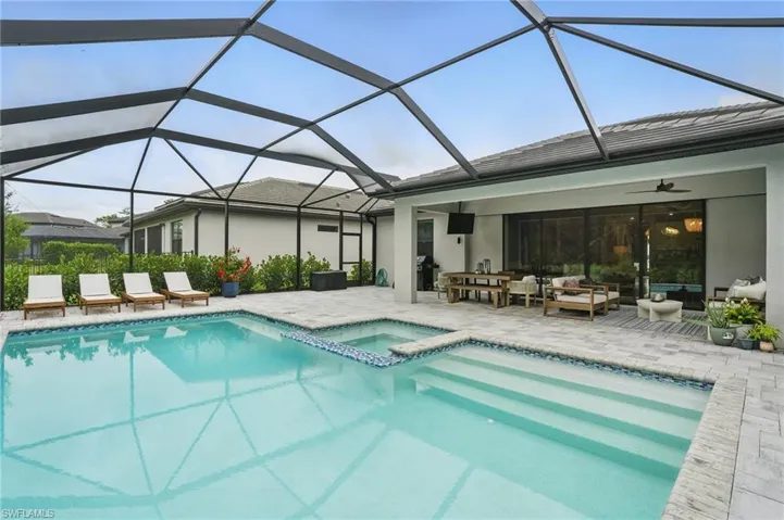 10415  Ventana  LN, Naples, FL 34120