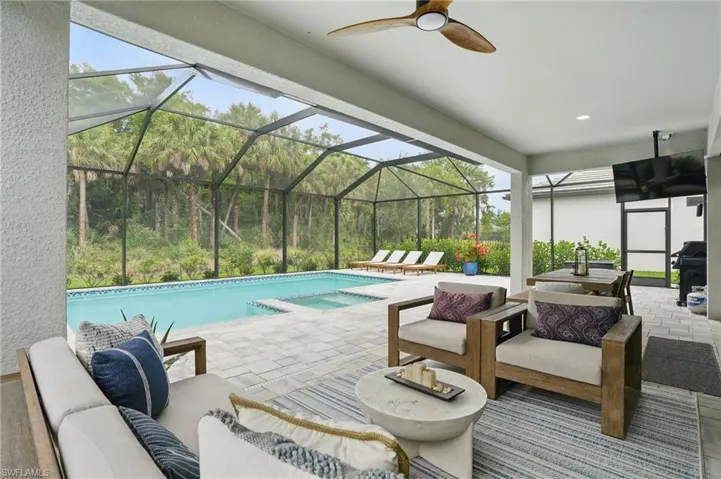 10415  Ventana  LN, Naples, FL 34120