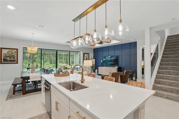 10415  Ventana  LN, Naples, FL 34120